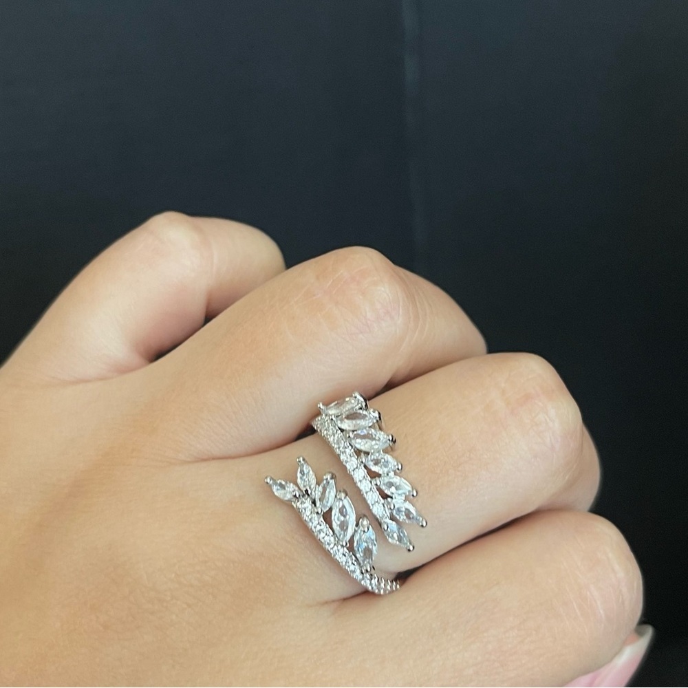 Silver Tone Adjustable Double Vine Cz Statement Chunky Ring - Picture 5 of 5